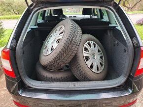 Škoda Octavia II, 1,6i facelift, 75 kW - 9