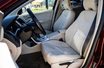 Volvo XC60 2.4D Momentum, 120kW (2011) - 9
