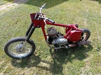 Jawa 250/559 - 9
