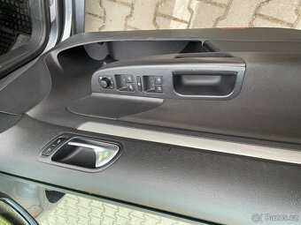 Volkswagen Golf Variant VI - 9