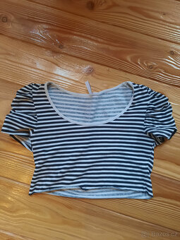 Různé dámské oblečení - 9