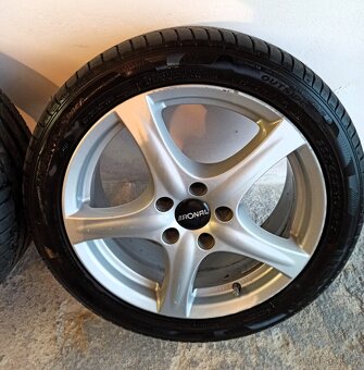 Škoda Octavia 2,3 , WV Ronal 225/45 R17 ,pneu 6,7mm,DOT 0323 - 9