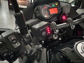 KAWASAKI VERSYS 1000 SCORPION GRIPY GIVI ABS - 9