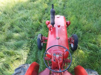 Mccormick Farmall FU 235 - 9