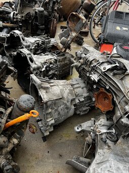 Prodám funkční motory. levný - 9