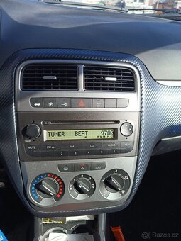 Fiat Grande Punto - 9