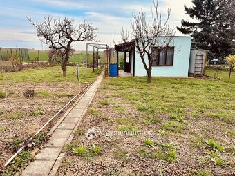 Zahrada s chatkou v katastrálním území Znojmo, 561 m2 - 9