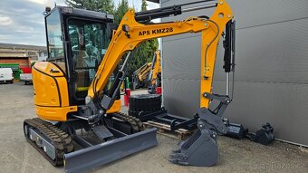 bagr, rypadlo - motor yanmar - 9