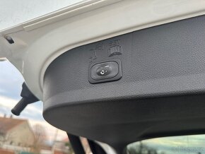 Ford Kuga Titanium Awd 2.0 TDCi 110 kw - 9