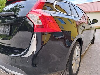 VOLVO V60 2.0D4,133kW, NAVI,PDC,LED,XENON, 145 785km - 9