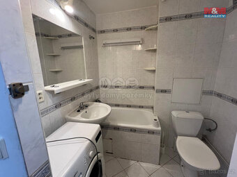 Pronájem bytu 1+1, 27 m², Beroun, ul. S. K. Neumanna - 9