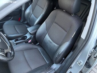 Hyundai i30, 1,6CRDi 85kW 2.maj. STK 09/2027 - 9