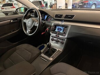 VW PASSAT VARIANT B7 2.0TDI 103KW COMFORT. LED TAŽNÉ NAVI - 9