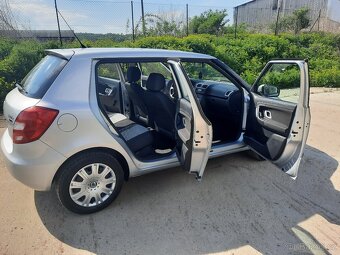 Škoda Fabia 2 1.4 16v 63kw r.2009 SPORT servisní kniha - 9