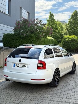 Prodám Škoda Octavia 2RS Facelift DSG - 9