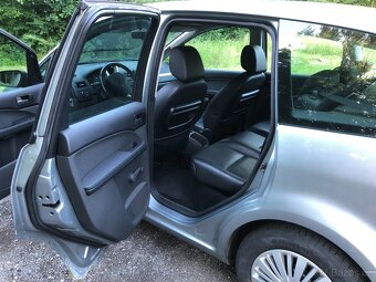 Prodám Ford C-MAX 1.8 DURATEC CSDB, LPG, 273 000 km – 24.900 - 9