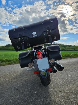 Honda VTX 1800 R - 9