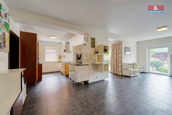 Prodej rodinného domu, 160 m², Sadov - 9