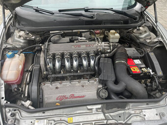 Alfa Romeo GT 3.2 V6 - 9