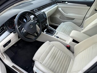 Volkswagen Passat, 2,0 TDI 110kW, ČR, 1.Maj., NAVI - 9