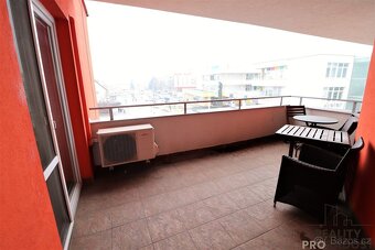 Pronájem zařízeného nadstandardního prosluněného apartmánu 2 - 9