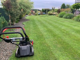 Sekačka a vertikutátor - 9