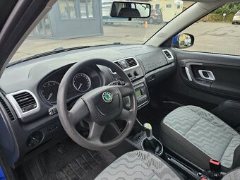 ŠKODA FABIA 1.4 63kW KOMBI AMBIENTE,KLIMA,TAŽNÉ,ALU,TEMPOMAT - 9