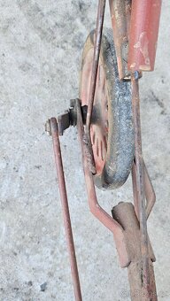 Šlapací tříkolka "Trilobit" - 9