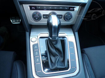 Volkswagen Passat 2,0 TDI 140kW 4MOTION DSG Alltrack - 9