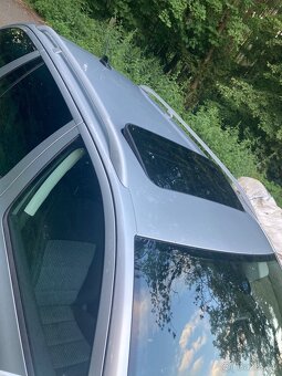 Prodám vůz Škoda Octavia II Combi 2.0TDI 103kw r.2011 - 9