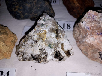 S94 Sbírka 37 ks minerálů - 9