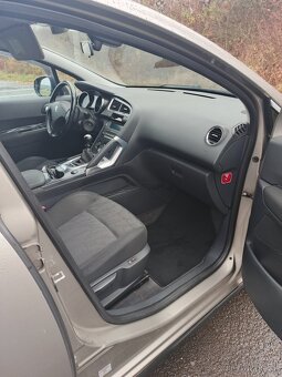 Peugeot 3008 1,6HDi rok 2009 - 9