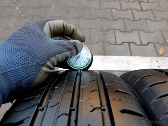 165/60/15 letní pneu continental - 9