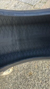 235/55 R17 103V zimní - 9