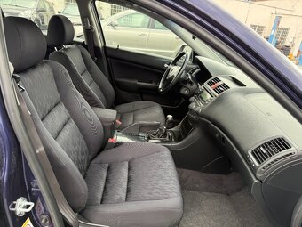 Honda Accord 2.4i -VTEC MANUÁL - 9