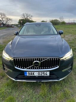 Volvo XC60, 4x4,B4, Plus, kůže, záruka, 2,0 145kW - 9