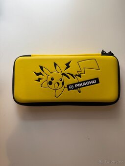 Nintendo Switch OLED bilý + SD karta + 2 pouzdra + 2 hry - 9