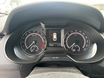 Škoda Octavia RS 2.0tdi požkozený motor DPH - 9