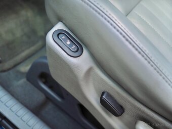 JEEP CHEROKEE 2.8 CRD 120kW LIMITED 4X4,IT-Šíber,Výhrev.sed. - 9