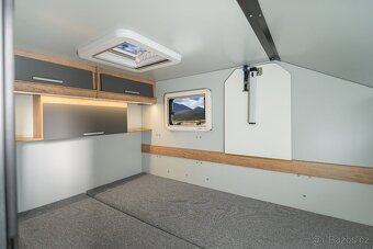 NOVINKA Karavan Niewiadów Venture - 9