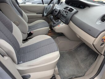 RENAULT MEGANE SCENIC 1,6i 83kW 2005 - 9