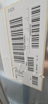 Vestavná lednice Bosch KIS86AF30 – perfektní stav - 9