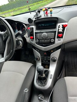 Prodám Chevrolet cruze ls - 9