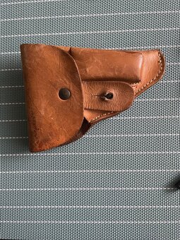 Startovací pistole - 9