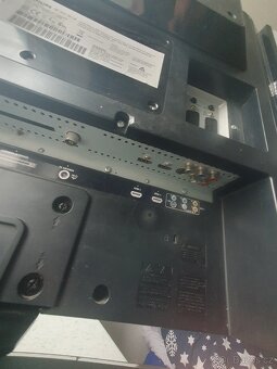 LCD Phillips 80 cm - 9