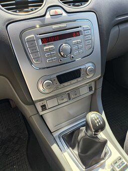 Ford Focus combi 1.6 2009 - 9