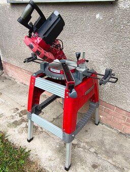 Prodám pokosovou pilu s posuvem Einhell RT-SM 305 L.-1800 W. - 9