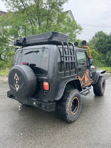 Jeep wrangler TJ 4.0 L6 - 9