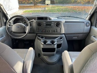 Ford E350, Econoline XL, 2014, 87 000 km, 8 míst, minibus - 9