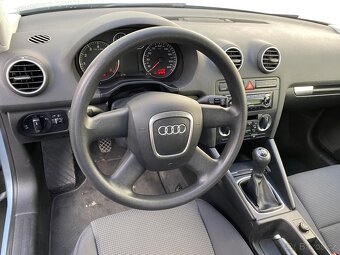 Audi A3 1.6i , 75 kW benzín, 2006 - 9